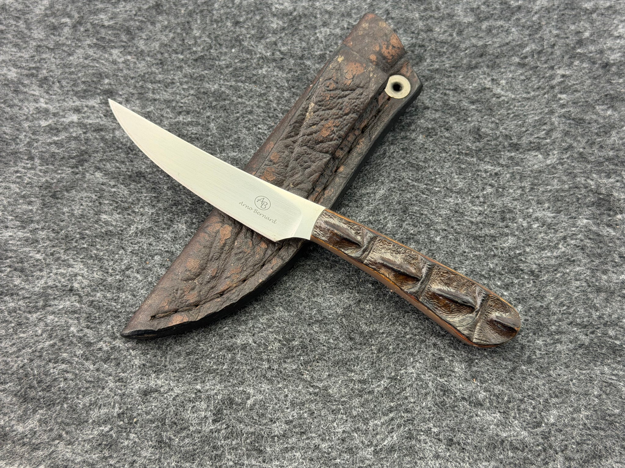 Arno Bernard Porcupine Model w/ Crocodile Hide Handle #5512