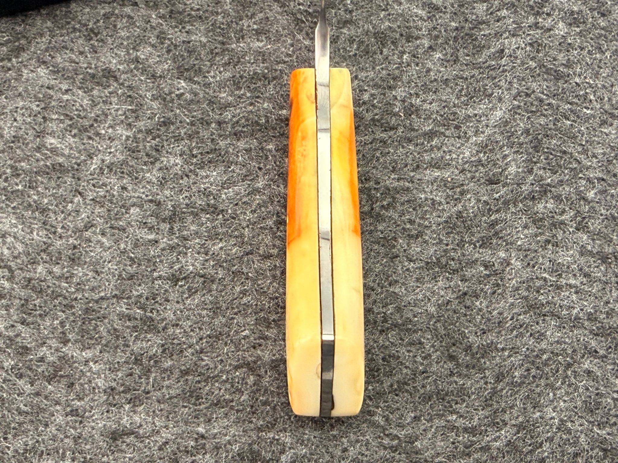 Arno Bernard - Gecko Model w/ Warthog Ivory - 5301