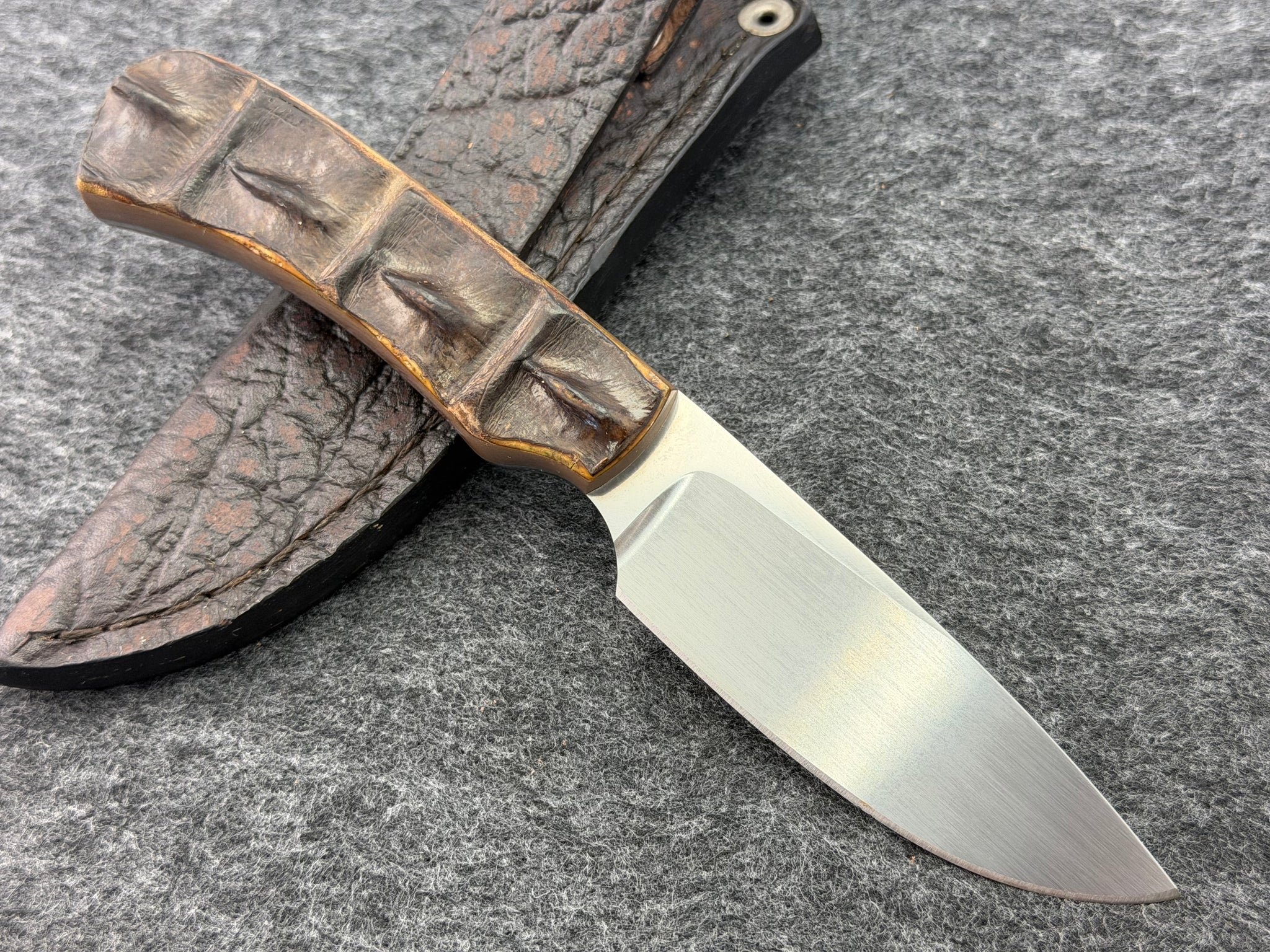 Arno Bernard Nyala Model w/ Crocodile Hide Handle #3112-1