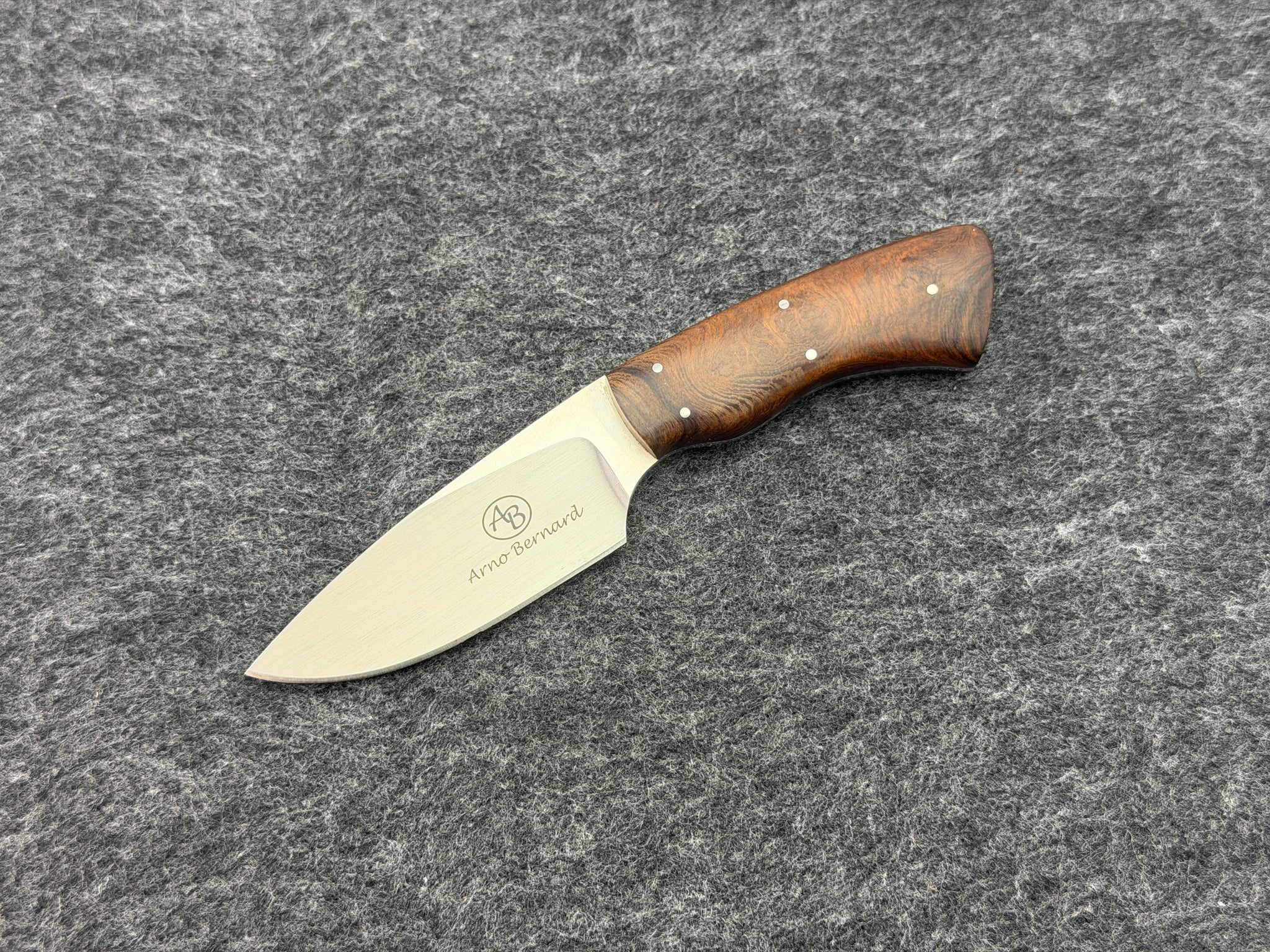 Arno Bernard - Gecko Model w/ Desert Ironwood handle - 5303
