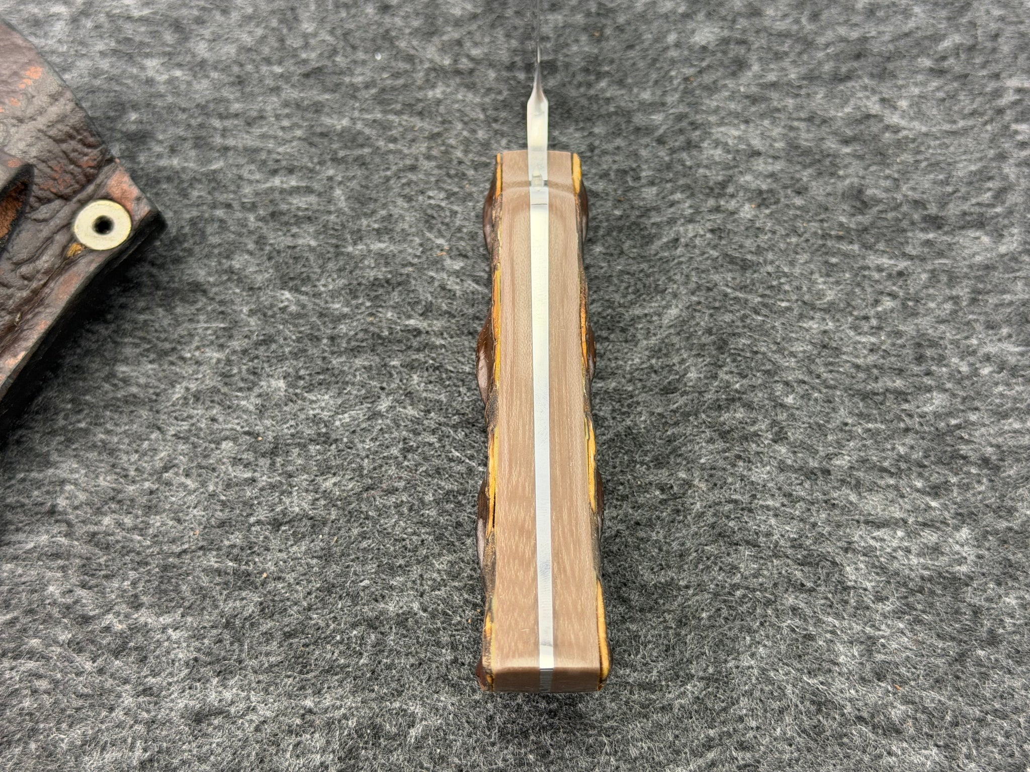 Arno Bernard Wild Dog Model w/ Crocodile Hide Handle #4412-1