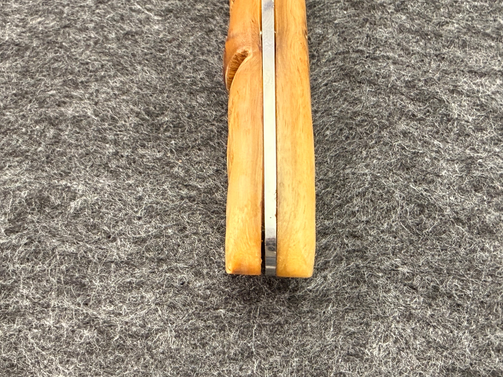 Arno Bernard - Galago Model w/ Sheep Horn - 5604