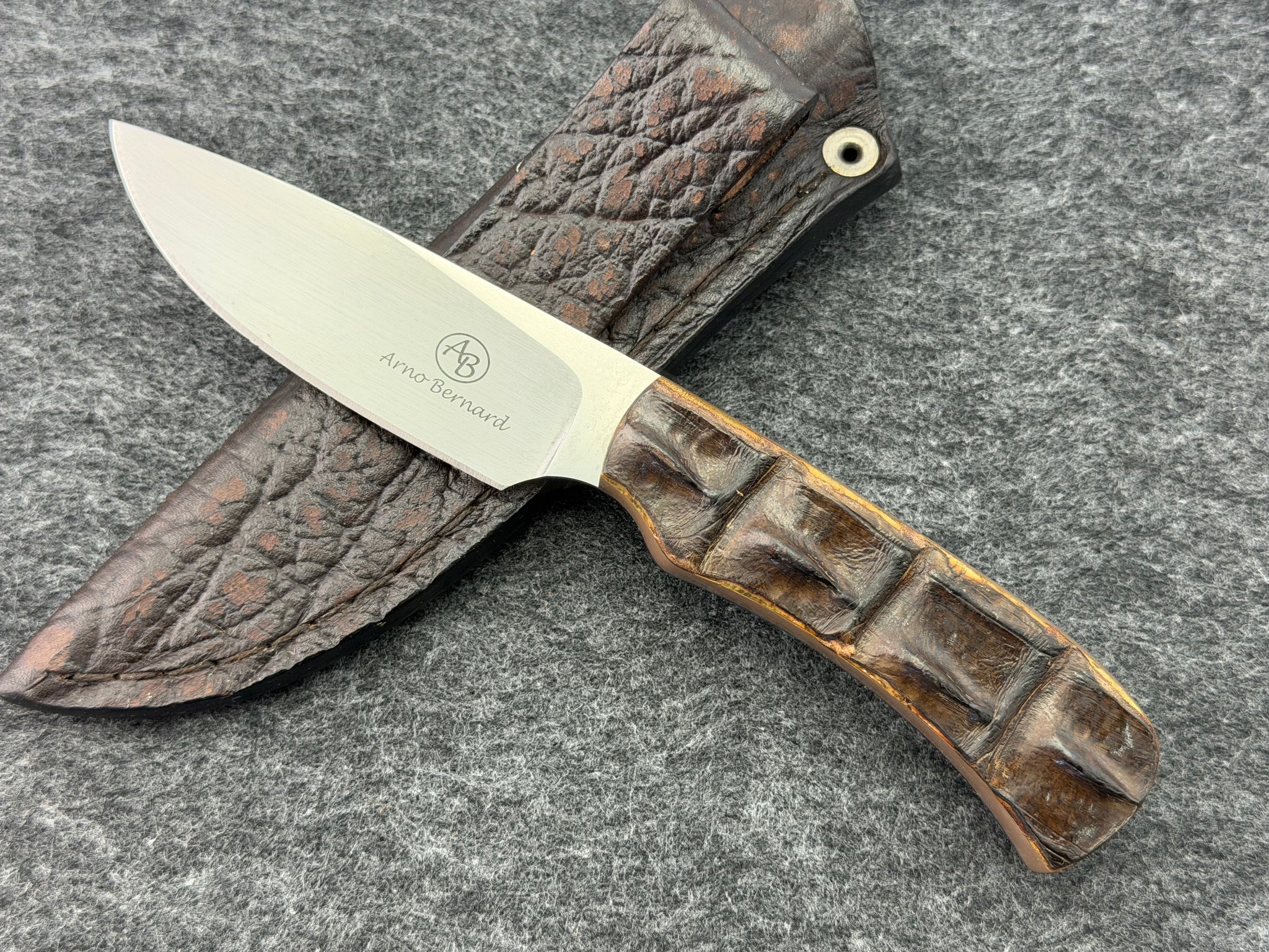 Arno Bernard Nyala Model w/ Crocodile Hide Handle #3112-1