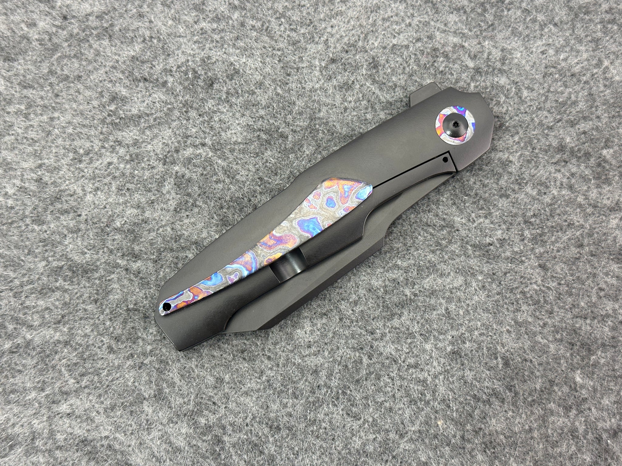 Anton van der Westhuizen 7.5” Angel Finger Boudicca Flipper w/ Timascus Inlay