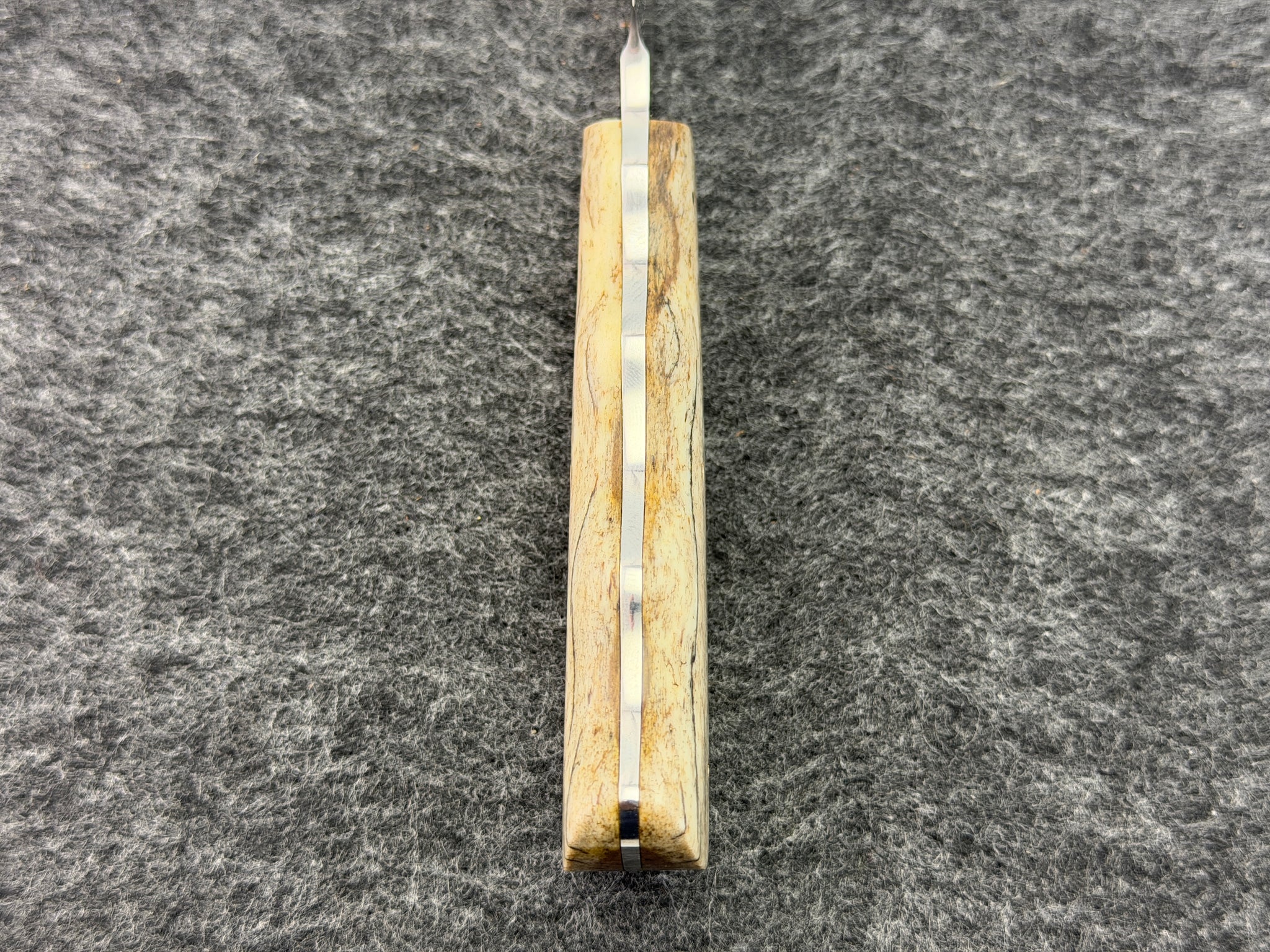 Arno Bernard - Vulture Model w/ Giraffe Bone - 4302