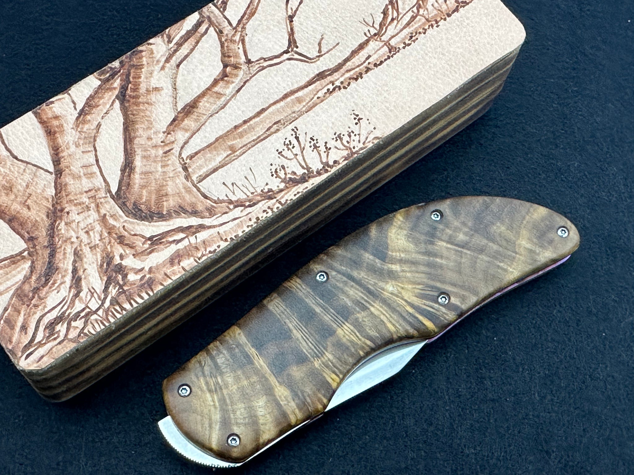 Theuns Prinsloo “Coffee is Simplicity” Top Flipper Folder