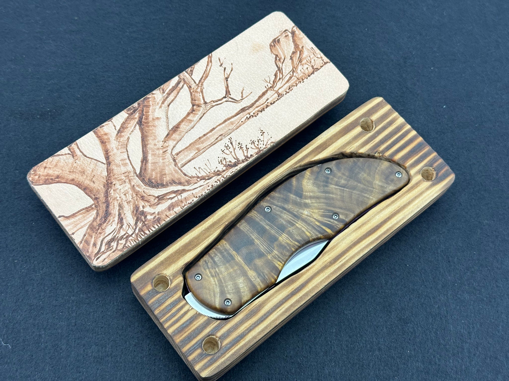 Theuns Prinsloo “Coffee is Simplicity” Top Flipper Folder